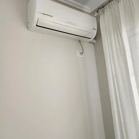 1-bedroom Unit In *