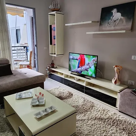Apartment 1-bedroom Unit In