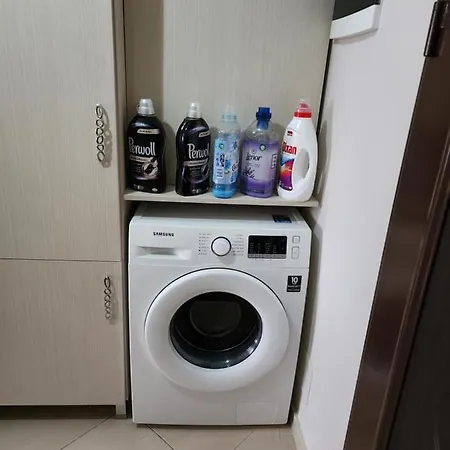 Apartment 1-bedroom Unit In *