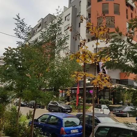 Apartment 1-bedroom Unit In *